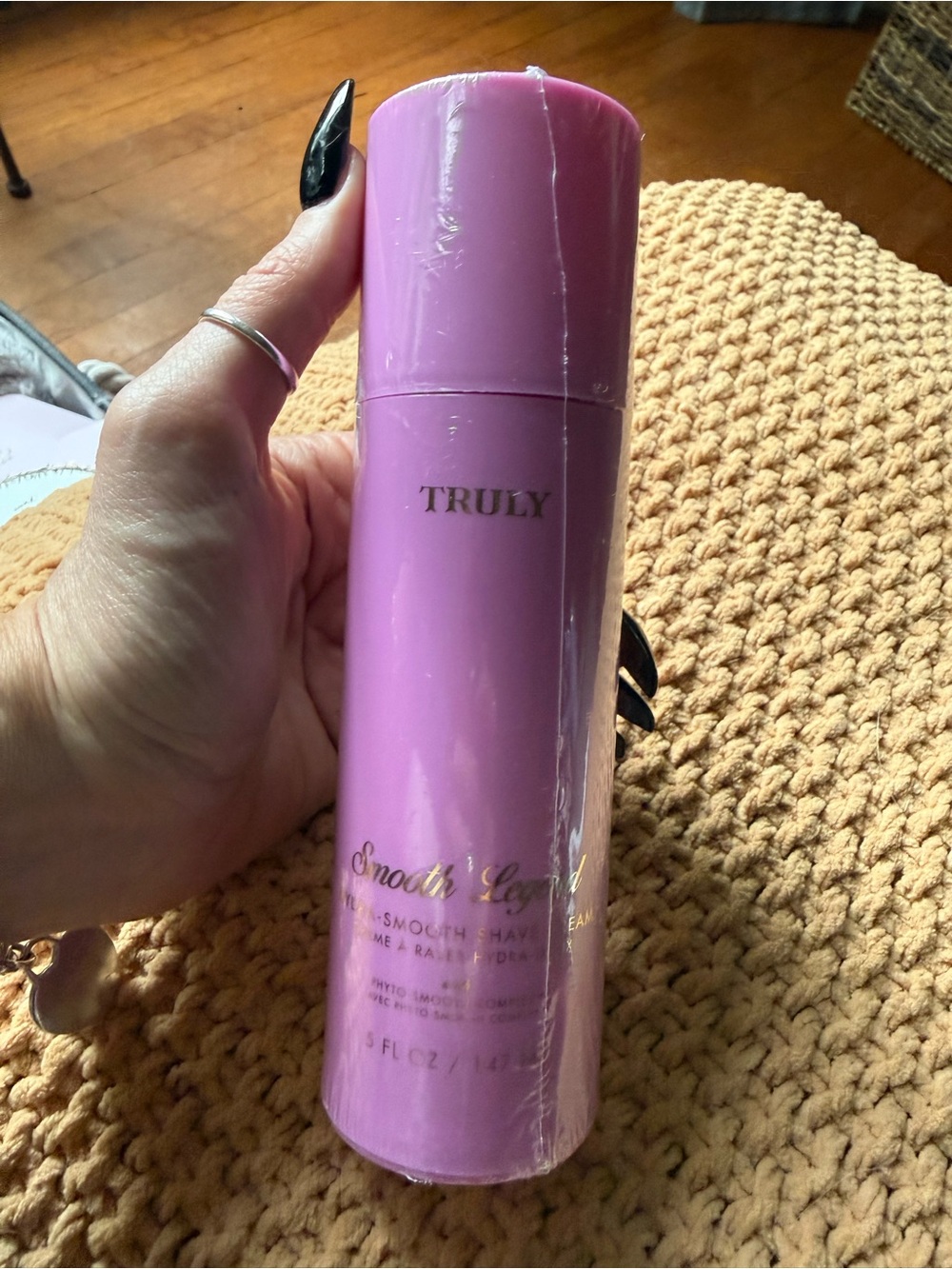 TRULY Smooth & Light Shave Cream - Purple